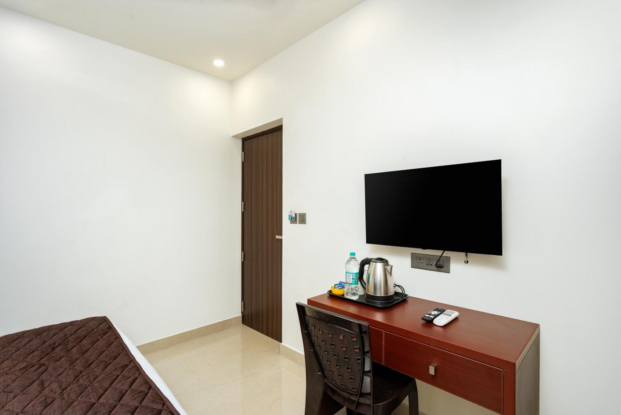 The Lotaz Hotel Kochi Eksteriør billede